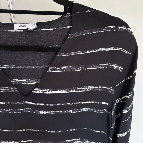 Vince 100% Silk Shadow Stripe Shift Dress in Black 3/4 Sleeve Size Small - Picture 6 of 6